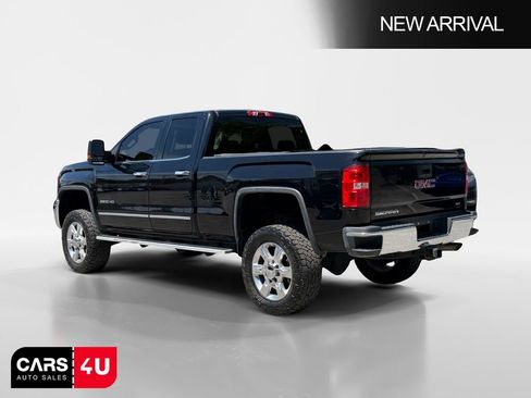 Used 2018 GMC Sierra 2500 SLT w/ Suspension Package, Off-Road AWD/4WD image 5