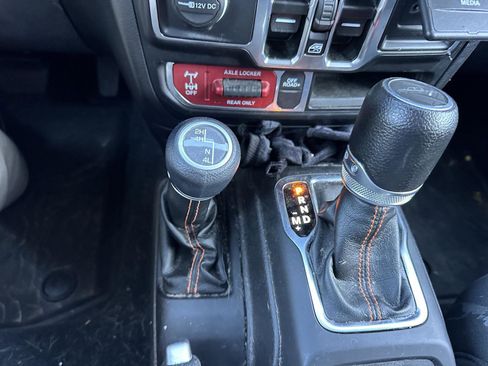 Used 2022 Jeep Gladiator Mojave w/ Trailer Tow Package image 15