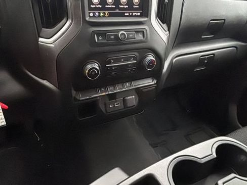 Used 2022 Chevrolet Silverado 1500 Custom AWD/4WD image 14