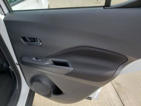 Used 2023 Nissan Kicks SV image 27