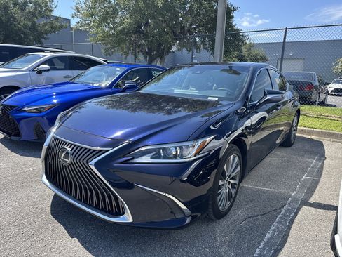 Used 2019 Lexus ES 350 w/ Accessory Package FWD image 4