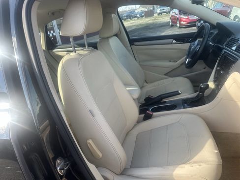 Used 2014 Volkswagen Passat TDI SE image 39