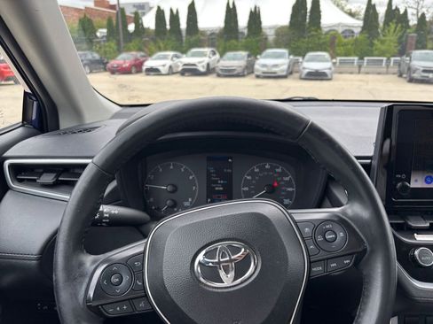 Used 2023 Toyota Corolla Cross LE FWD image 33