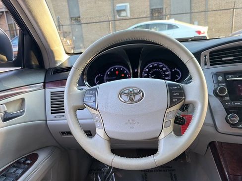 Used 2011 Toyota Avalon image 26