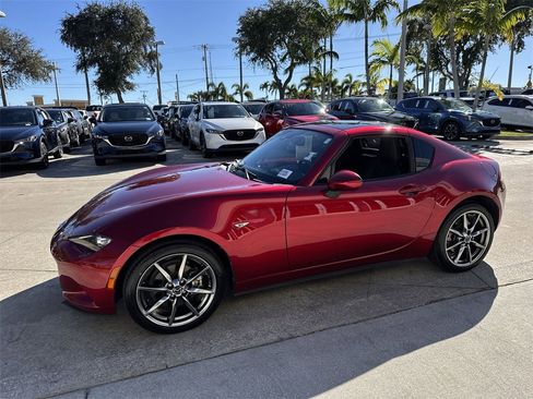 Used 2022 MAZDA MX-5 Miata RF Grand Touring image 11