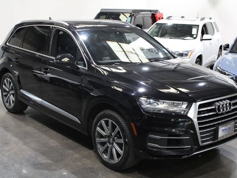 Used 2017 Audi Q7 3.0T Premium Plus w/ Premium Plus Package AWD/4WD image 5