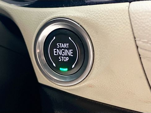 Used 2020 Buick Encore GX Essence w/ Advanced Technology Package FWD image 24