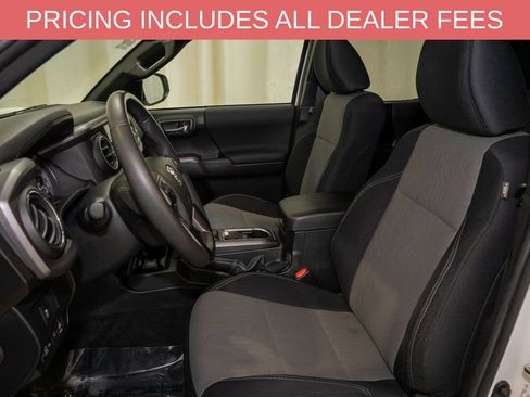 Certified 2023 Toyota Tacoma TRD Off-Road AWD/4WD image 9