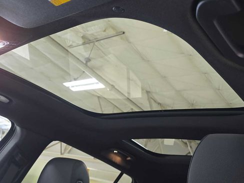 Used 2026 Mercedes-Benz GLB 250 4MATIC image 22