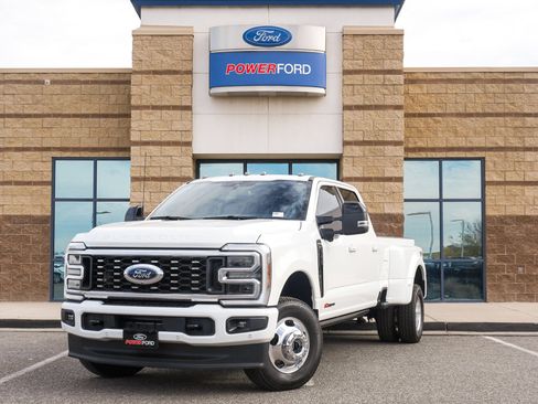 Used 2026 Ford F350 Platinum image 2