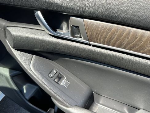 Used 2021 Honda Accord EX-L image 16