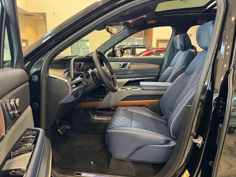 New 2026 Cadillac Vistiq Premium Luxury image 20