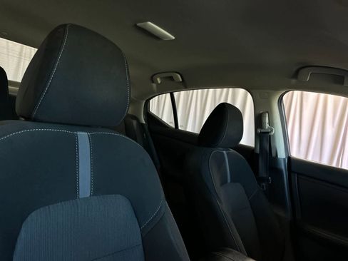 Used 2022 Nissan Sentra SV FWD image 17