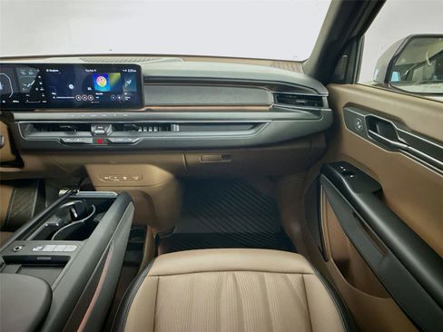 Used 2026 Kia EV9 GT-Line image 24