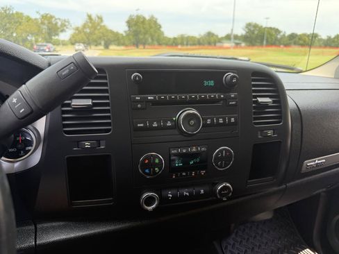 Used 2011 Chevrolet Silverado 1500 LT w/ Texas Edition RWD image 21
