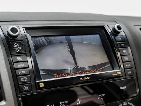 Used 2010 Toyota Sequoia Platinum image 20