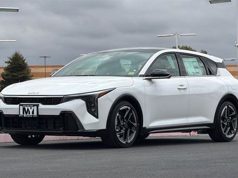 New 2026 Kia K4 GT-Line FWD image 8