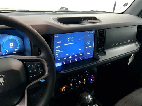 New 2025 Ford Bronco 4-Door image 6