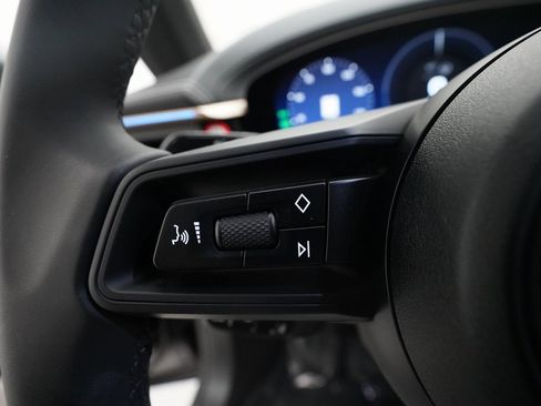 Used 2024 Porsche Macan 4 Electric image 22