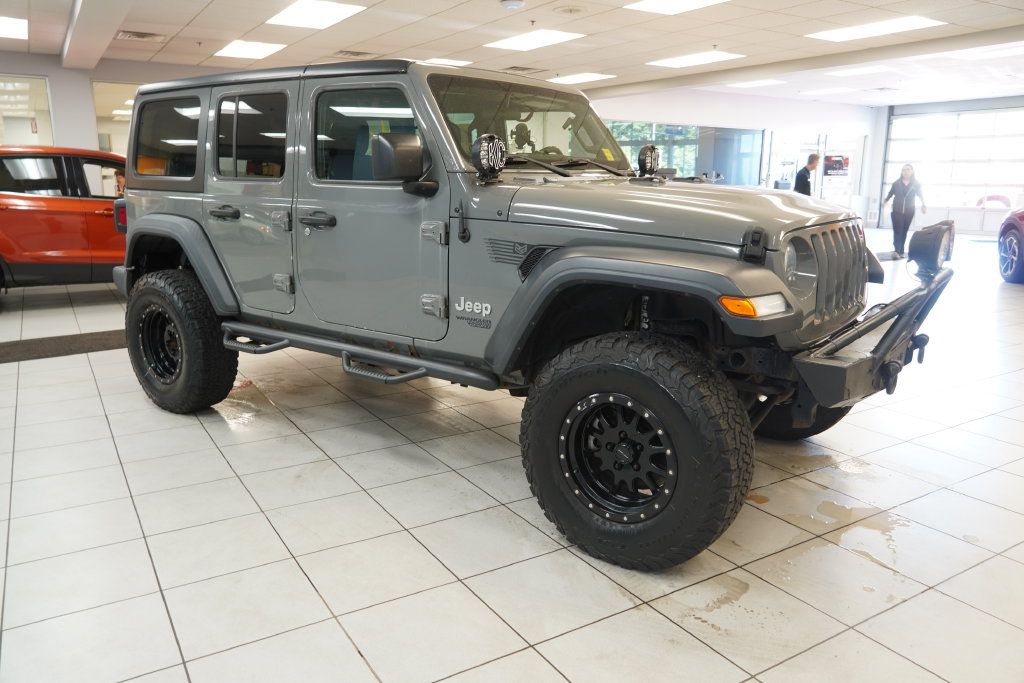 Used 2018 Jeep Wrangler Unlimited Sport AWD/4WD image 12