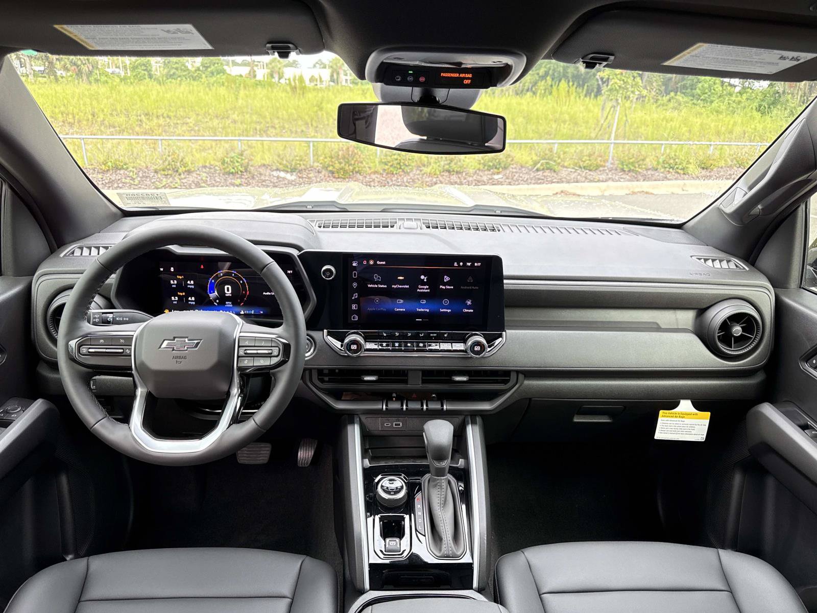 New 2026 Chevrolet Colorado Trail Boss w/ Midnight Edition AWD/4WD image 12