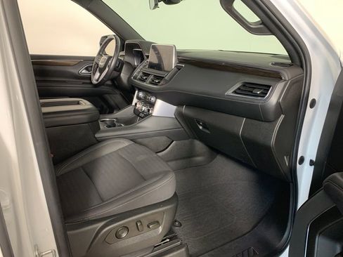 Used 2022 GMC Yukon SLE w/ Gmc Pro Safety Plus Package image 38