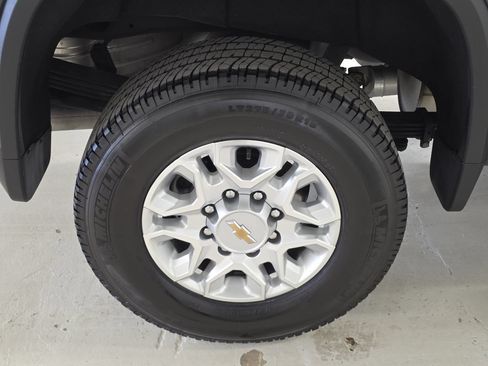 Used 2025 Chevrolet Silverado 2500 LTZ w/ LTZ Premium Package AWD/4WD image 50