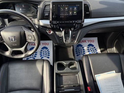 Used 2023 Honda Odyssey Sport image 11