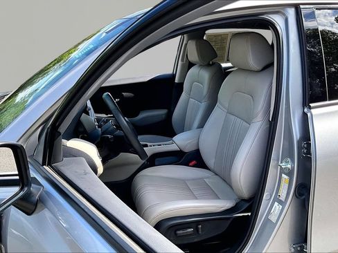 Used 2024 Honda HR-V EX-L image 17