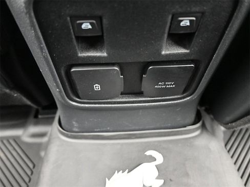 Used 2022 Ford Bronco Wildtrak image 14