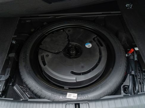 Used 2025 Audi S6 Premium Plus w/ Premium Plus Package image 45