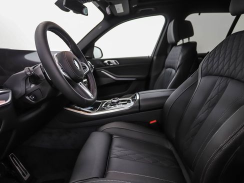 Used 2026 BMW X5 M60i image 12