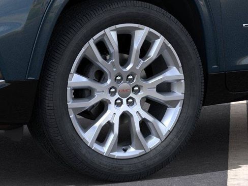 New 2025 GMC Acadia Denali w/ Super Cruise Package FWD image 9