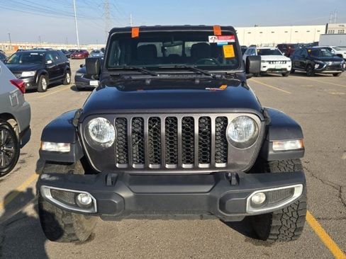 Used 2021 Jeep Gladiator Sport image 3