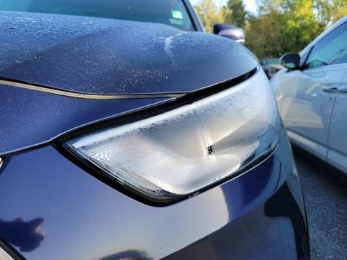 Used 2023 Toyota Highlander XLE image 10