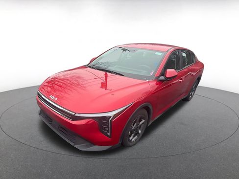 Used 2025 Kia K4 LXS image 10