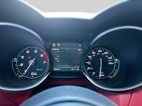 Used 2019 Alfa Romeo Stelvio w/ Nero Edizione RWD image 28