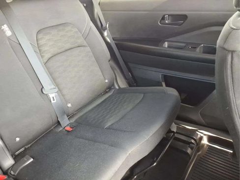 Used 2024 Nissan Pathfinder S AWD/4WD image 19
