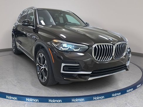 Used 2023 BMW X5 sDrive40i w/ Premium Package image 3