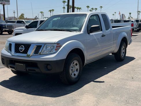 Used 2013 Nissan Frontier S RWD image 2