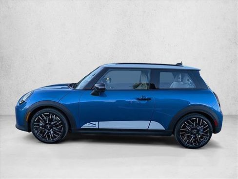 Used 2026 MINI Cooper 2-Door Hardtop FWD image 9
