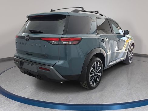 New 2026 Nissan Pathfinder Platinum image 5