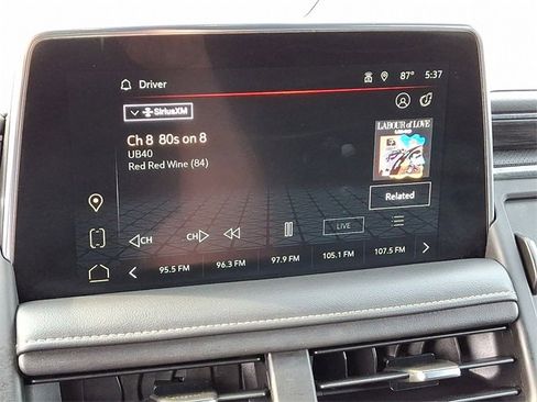 Used 2023 GMC Yukon XL SLT image 18