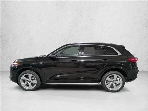 New 2025 Audi Q5 Premium Plus image 9