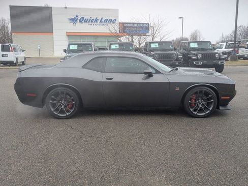 Used 2022 Dodge Challenger R/T Scat Pack w/ Plus Package image 6