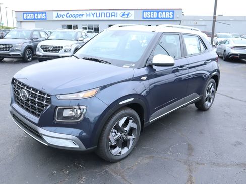 New 2026 Hyundai Venue SEL FWD image 9