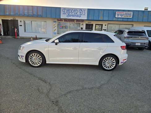 Used 2016 Audi A3 e-tron Premium Plus w/ Premium Plus Package FWD image 10