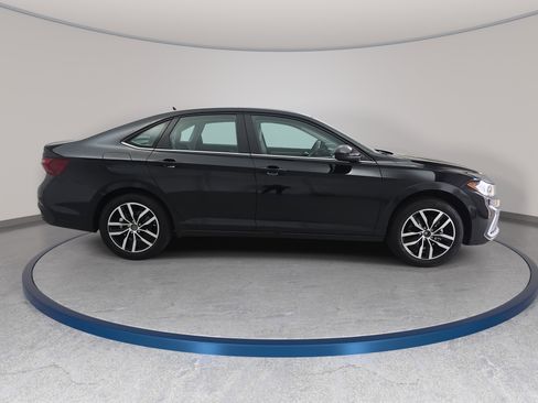 New 2026 Volkswagen Jetta SE image 4