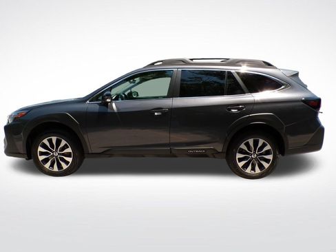 Used 2024 Subaru Outback Limited AWD/4WD image 2