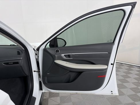 Used 2022 Hyundai Sonata Limited w/ Cargo Package image 30